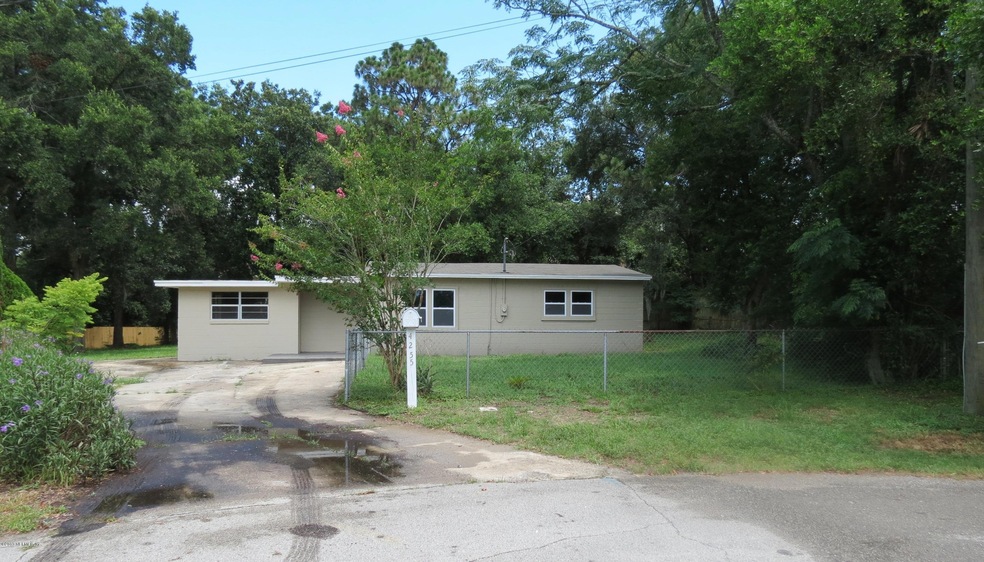 4255 Eve Dr E, Jacksonville, FL 32246 - photo 1
