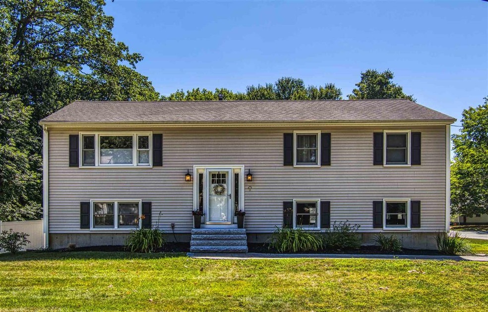 25 Laurel Ln, Hampton, NH 03842 - photo 1