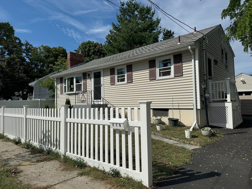 218 Hollis Ave, Quincy, MA 02171 - photo 1