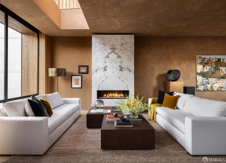 Pending $6,995,000 • Co-Listing Agent