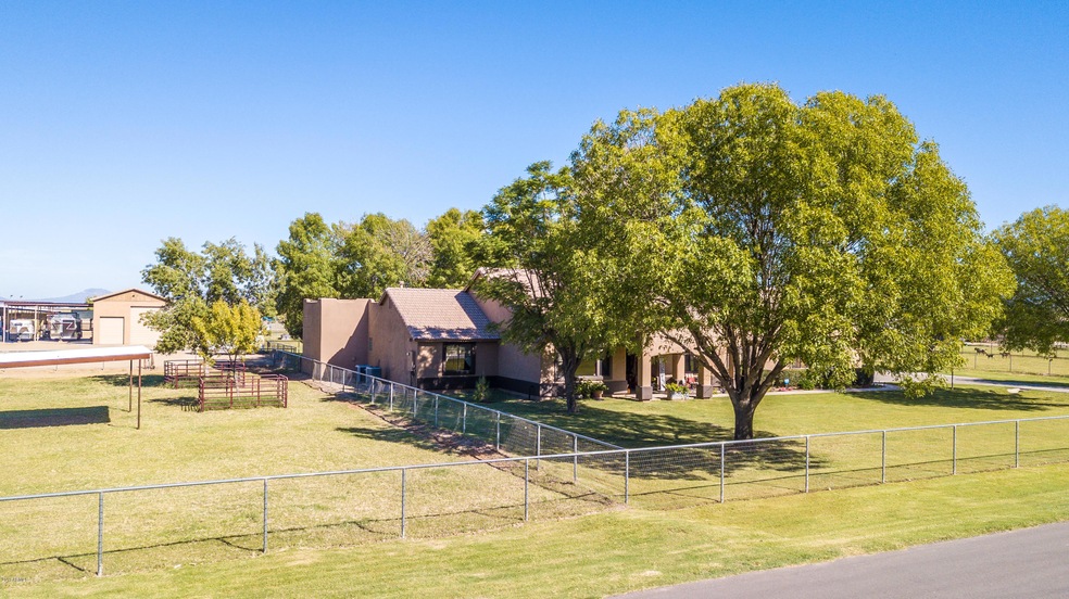 22904 E Munoz St, Queen Creek, AZ 85142 - photo 1