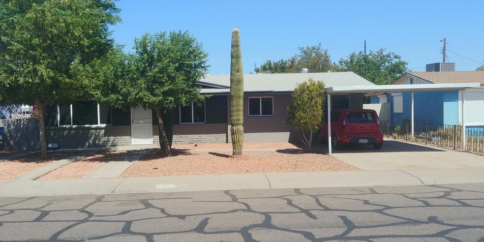 2331 N 47th Ln, Phoenix, AZ 85035 - photo 1