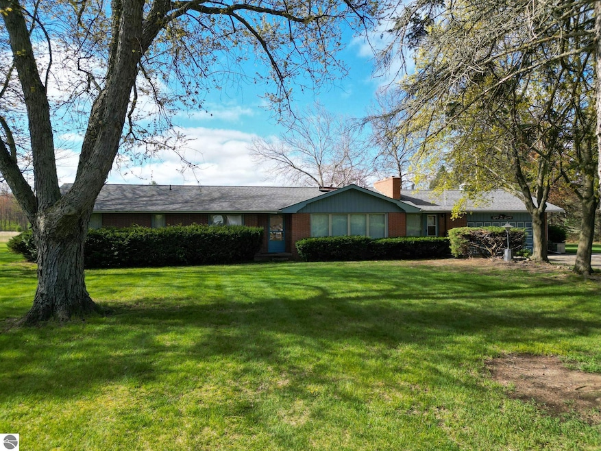 For Sale $800,000