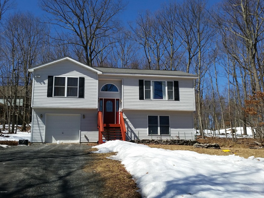 157 Bayberry Dr, Milford, PA 18337 - photo 1