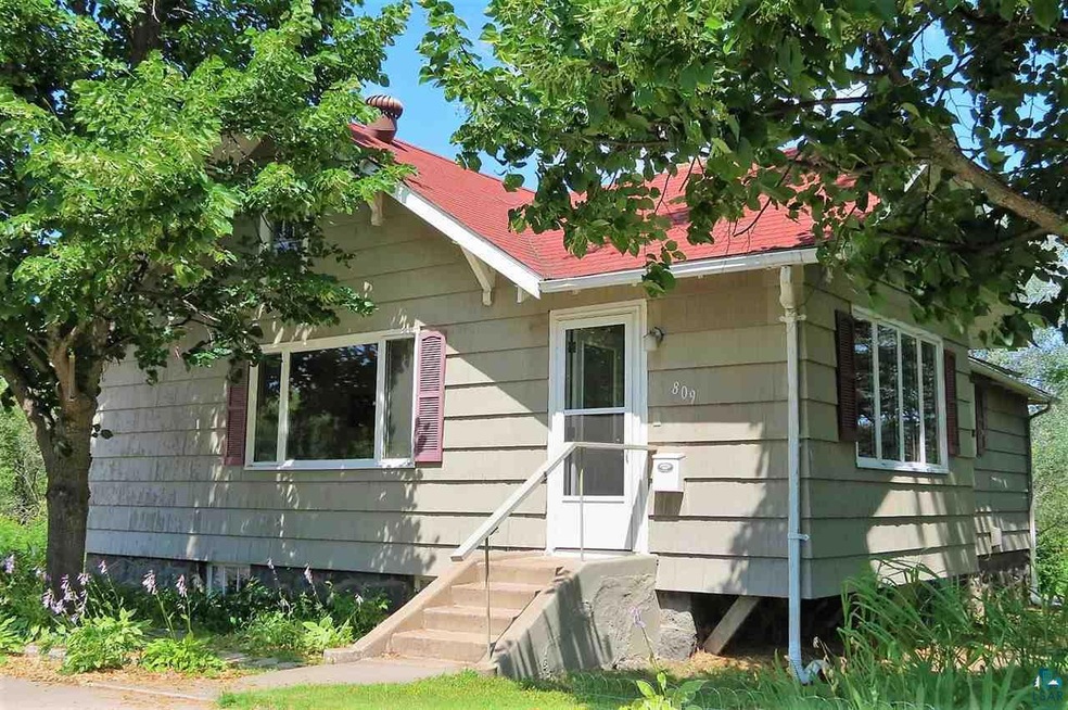 809 4th St, Duluth, MN 55810 - photo 1