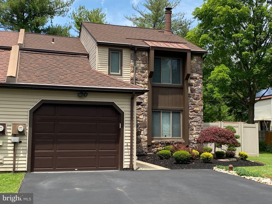 154 Oakridge Dr, Langhorne, PA 19047 - photo 1