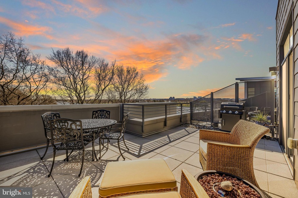 525 Water St SW unit 417, Washington, DC 20024 - photo 1