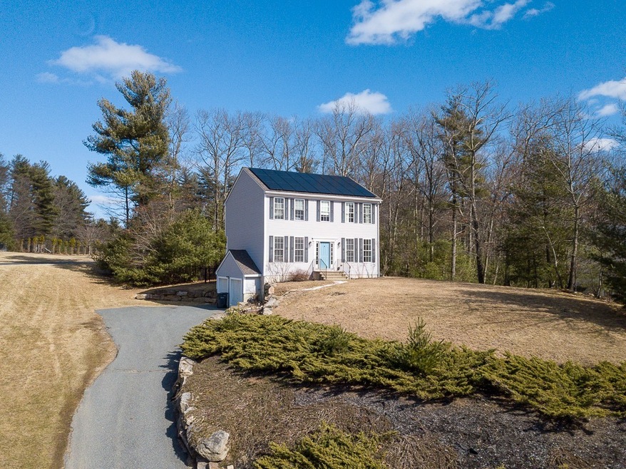 4 Pratt St, South Grafton, MA 01560 - photo 1