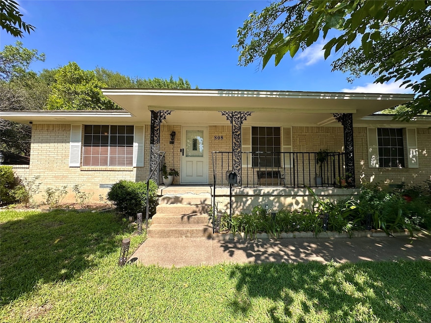 Sold • Co-Listing Agent