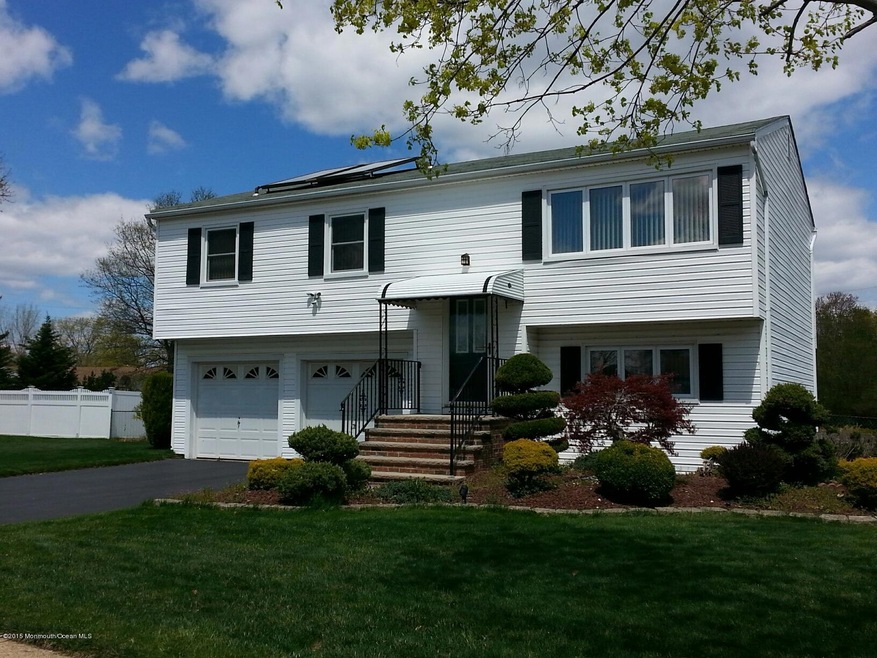 LOVELY CURB APPEAL