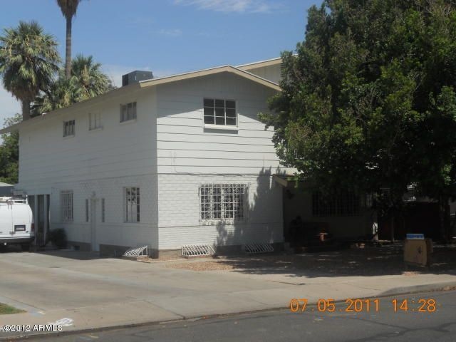 345 S Hobson unit 2, Mesa, AZ 85204 - photo 1
