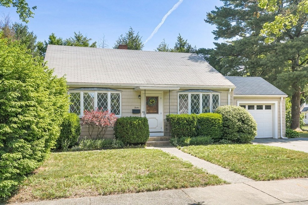 12 Roberta Rd, Auburndale, MA 02466 - photo 1