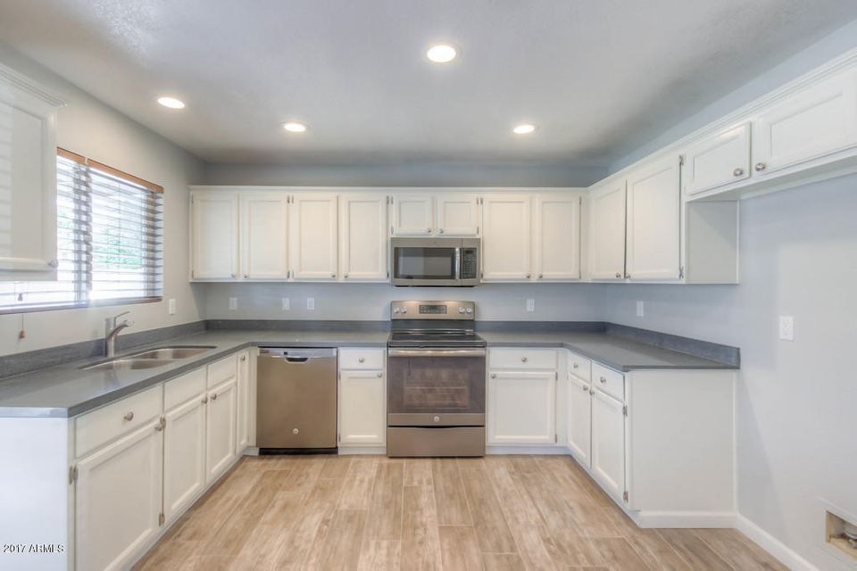 Kitchen (5)-SMALL