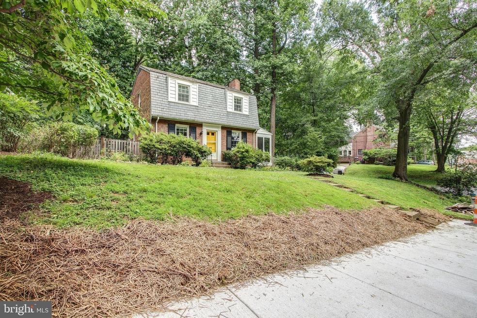 7307 Glenside Dr, Takoma Park, MD 20912 - photo 1