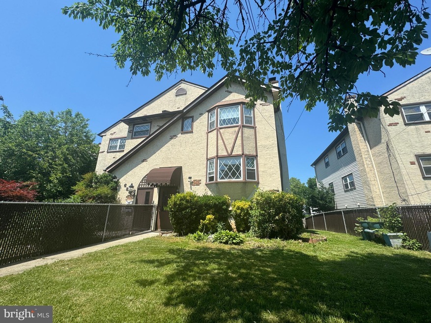 621 Burmont Rd, Drexel Hill, PA 19026 - photo 1