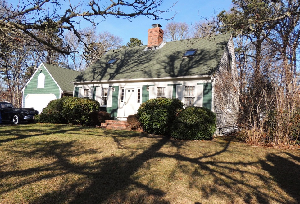 8 Anchorage Ct, Harwich Port, MA 02646 - photo 1