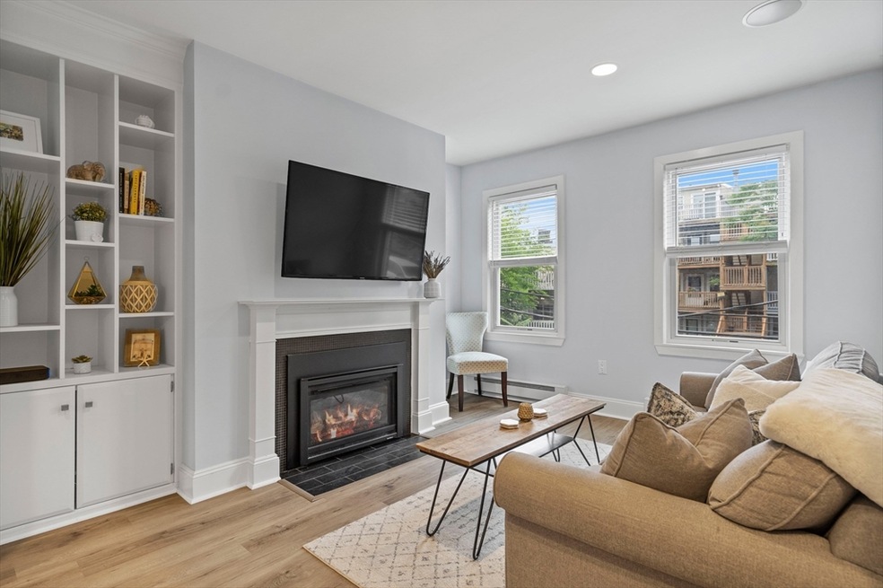 41 Swallow St unit 2, Boston, MA 02127 - photo 1