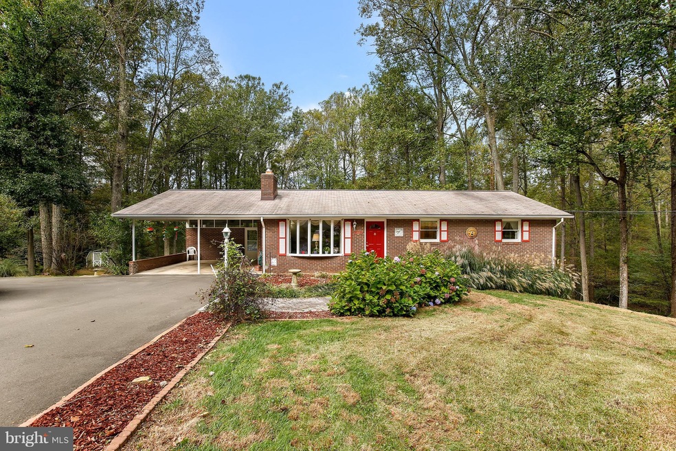 5602 Brookside Ct, Sykesville, MD 21784 - photo 1