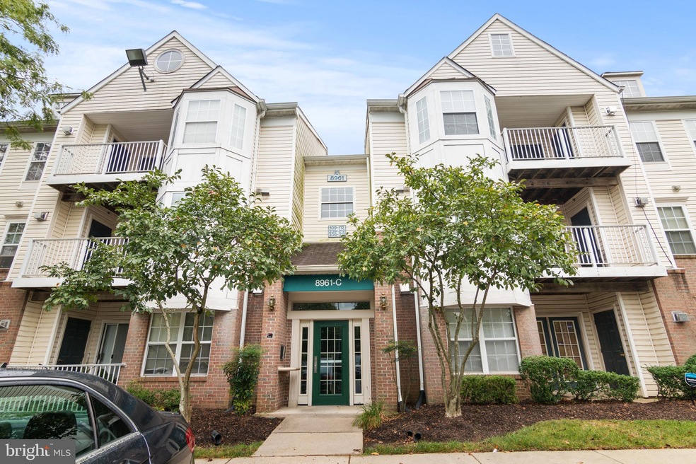8961 Town Center Cir unit 310, Upper Marlboro, MD 20774 - photo 1