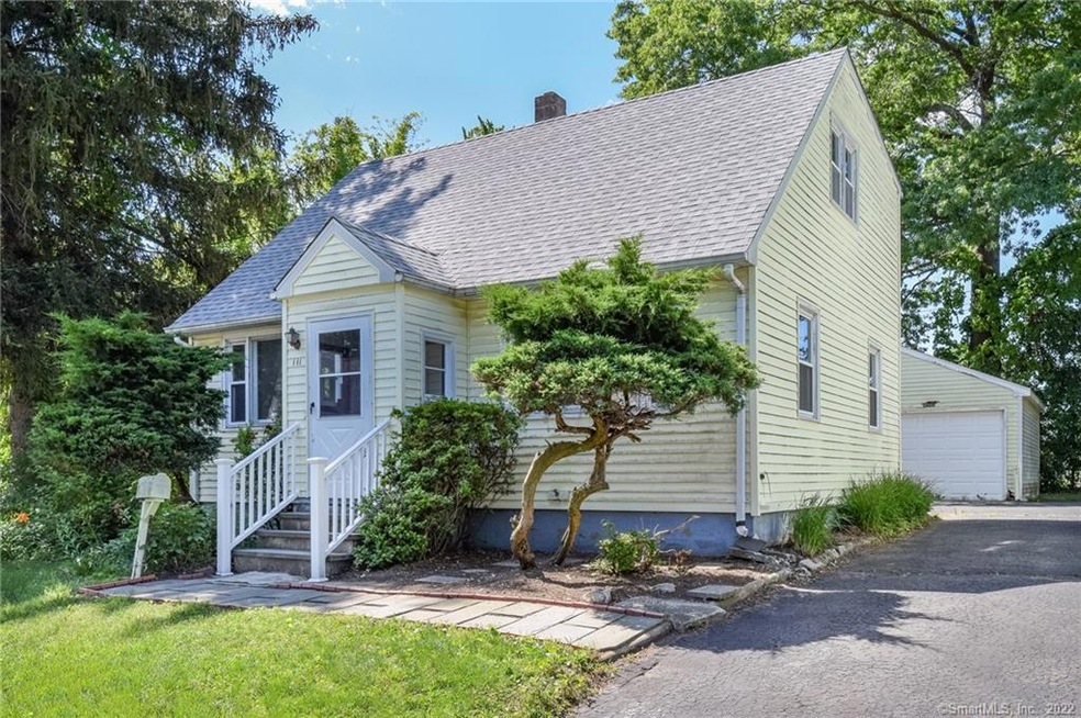 111 Holcomb Ave, Stamford, CT 06906 - photo 1