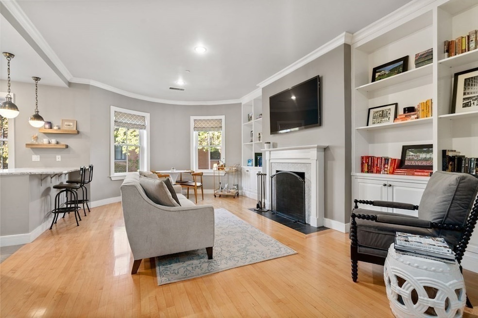 15 Upton St unit 4, Boston, MA 02118 - photo 1