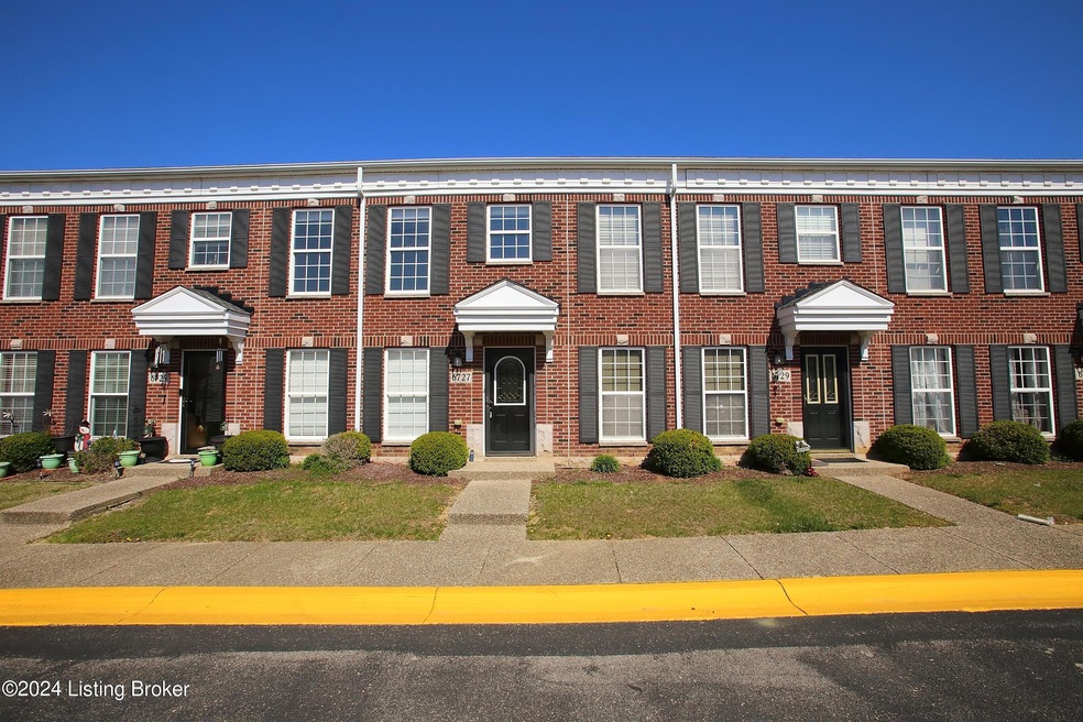 6727 Arbor Creek Dr unit 26, Louisville, KY 40228 - photo 1