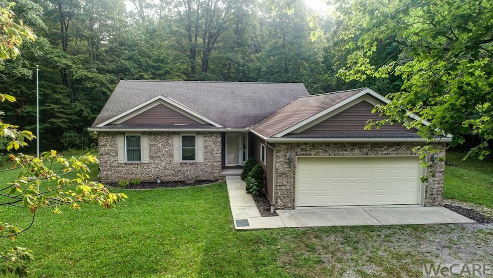 9047 Stoodt Rd, Bluffton, OH 45817 - photo 1