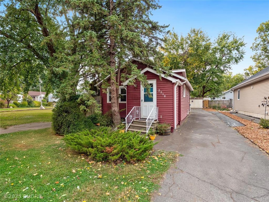 2310 35th St, Des Moines, IA 50310 - photo 1