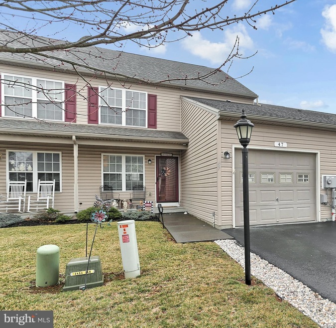 47 Cedarfield Dr unit 12, Gettysburg, PA 17325 - photo 1