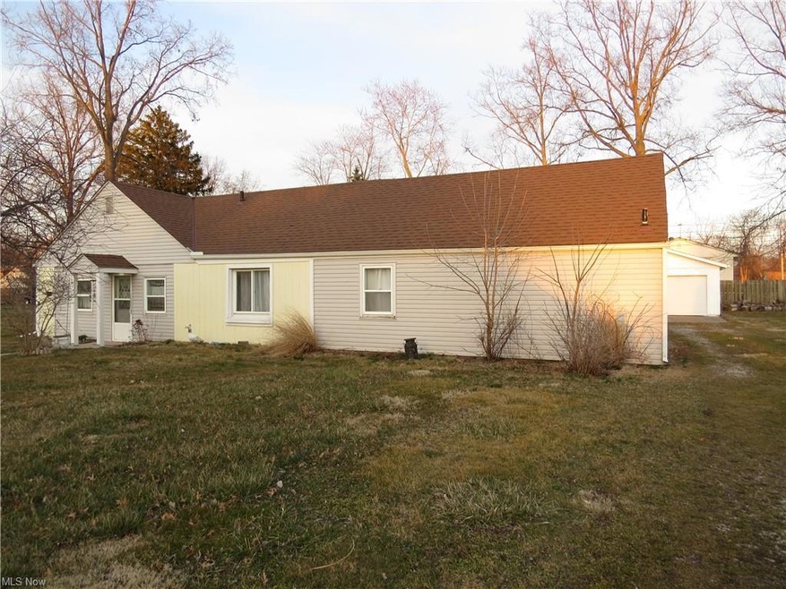 575 Lafayette Blvd, Sheffield Lake, OH 44054 - photo 1