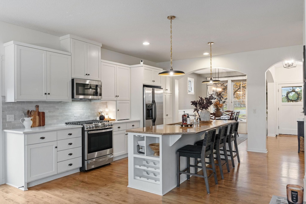 Pending $595,000 • Co-Listing Agent