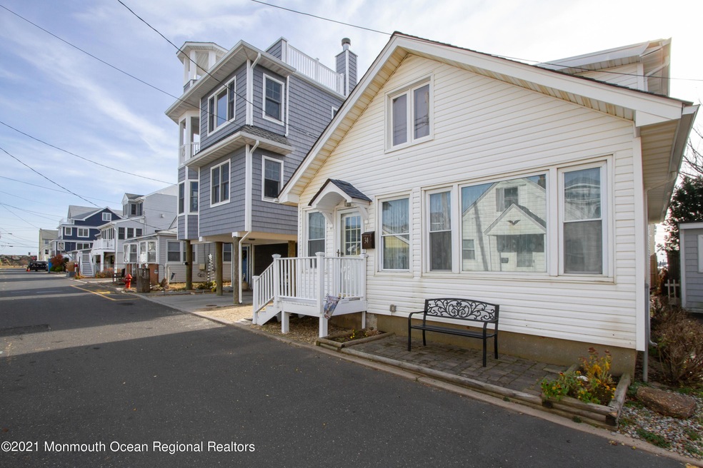 Sea Bright Cottage