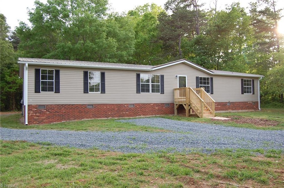 3850 Spinks Rd, Asheboro, NC 27205 - photo 1