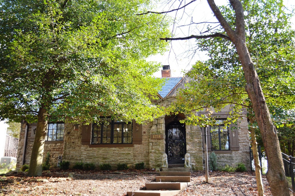 1258 Royal Ave, Louisville, KY 40204 - photo 1