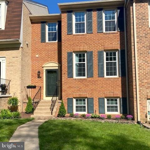 7721 Gromwell Ct, Springfield, VA 22152 - photo 1