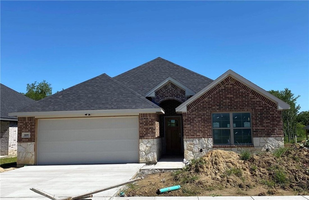 109 Randal Row, Corsicana, TX 75110 - photo 1