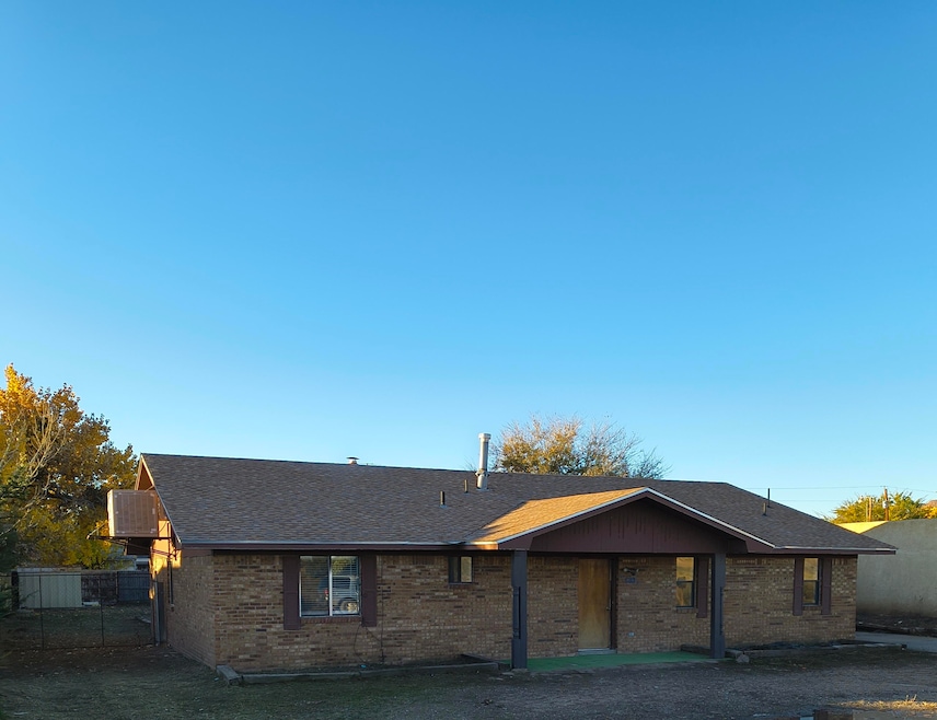 630 Gianera St, Socorro, NM 87801 - photo 1