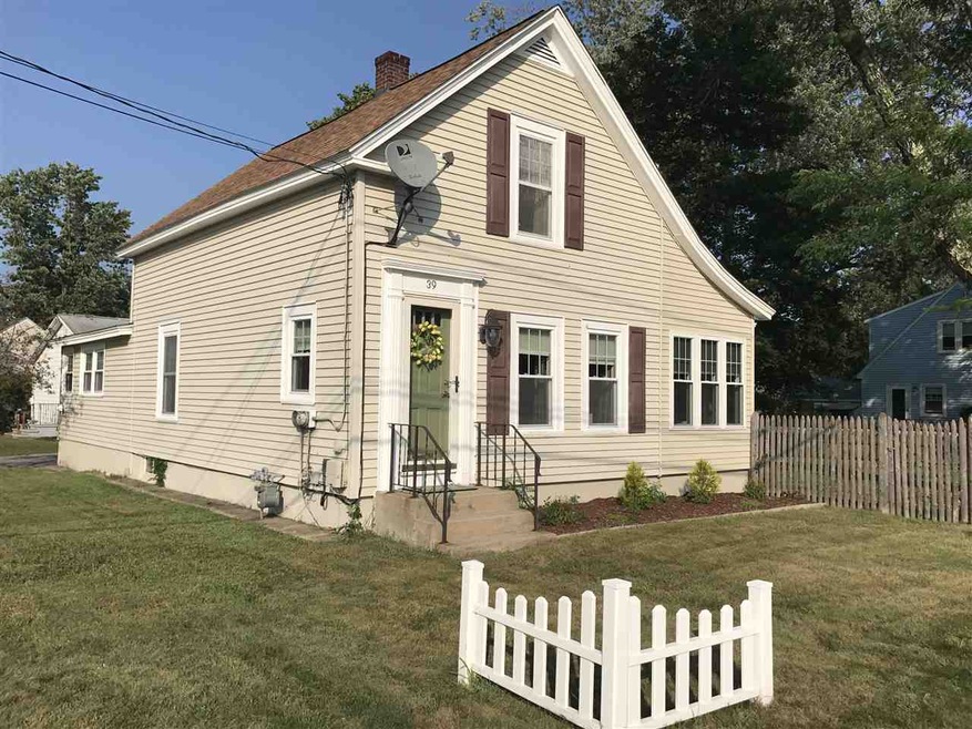 39 Pine Hill Ave, Nashua, NH 03064 - photo 1