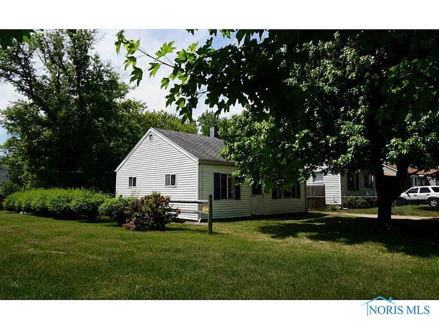 929 Searles Rd, Toledo, OH 43607 - photo 1