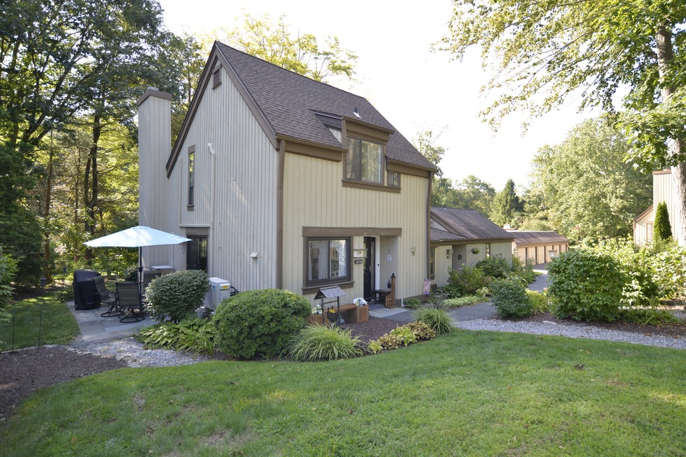 997 Heritage Village unit A, Southbury, CT 06488 - photo 1