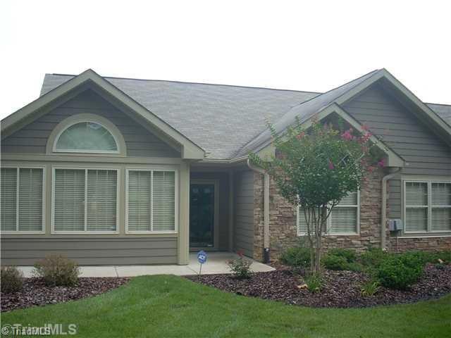 19 Pitlockry Place unit 17, Greensboro, NC 27407 - photo 1