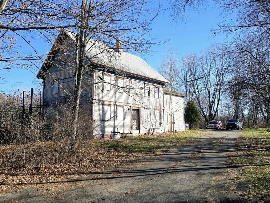 289 Main Street