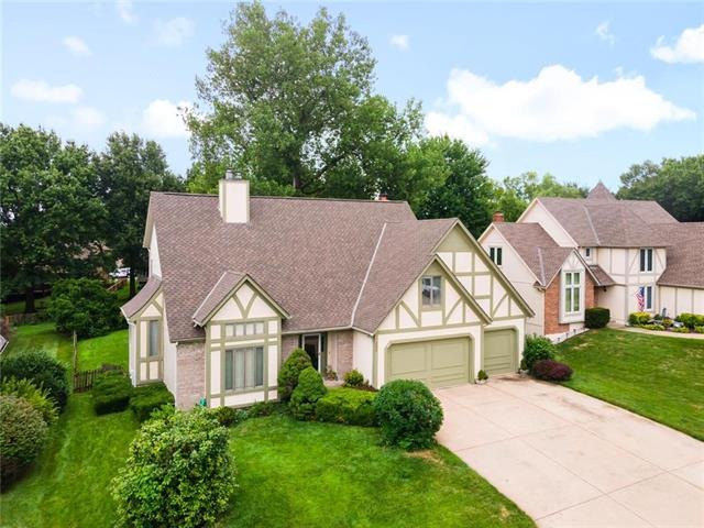 336 SW Seaside Sparrow, Lee's Summit, MO 64082