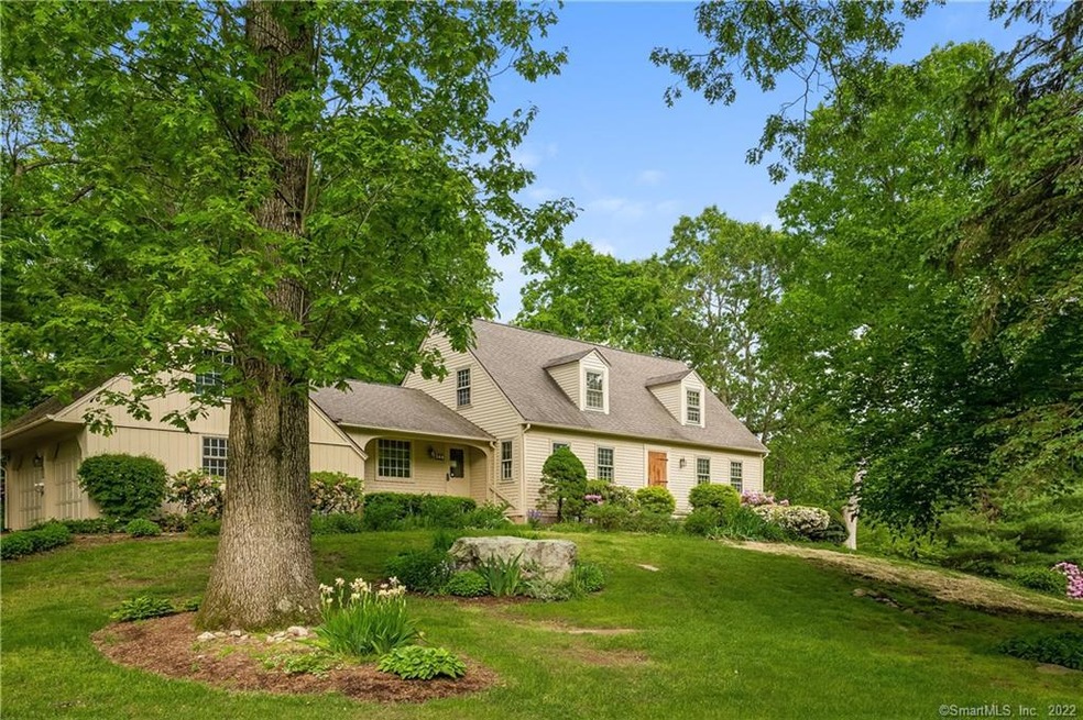 244 FarMcLiff Dr, Glastonbury, CT 06033 - photo 1
