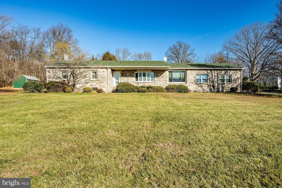 566 Egypt Rd, Phoenixville, PA 19460 - photo 1