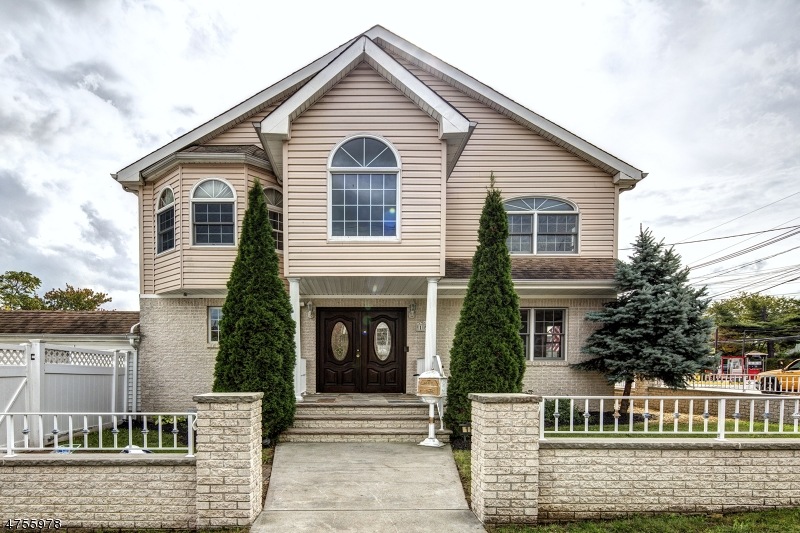 153 Loretta St, Perth Amboy, NJ 08861 - photo 1