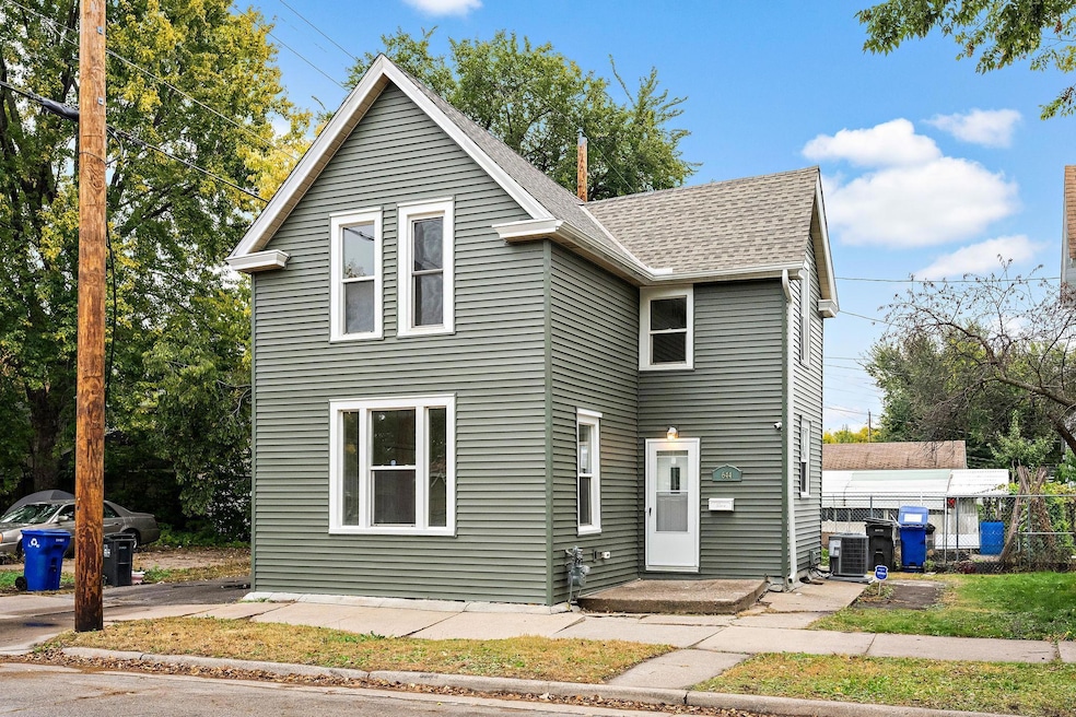 Pending $199,900 • Co-Listing Agent