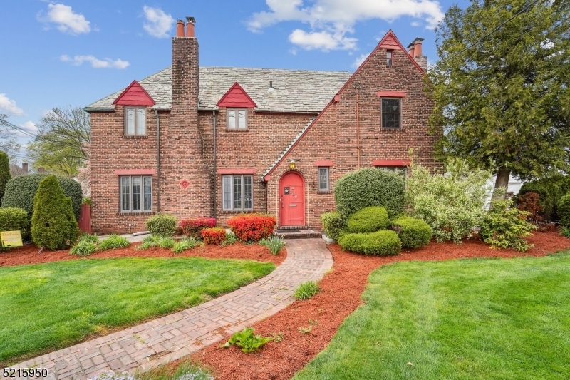 300 Monmouth Rd, Elizabeth, NJ 07208 For Sale