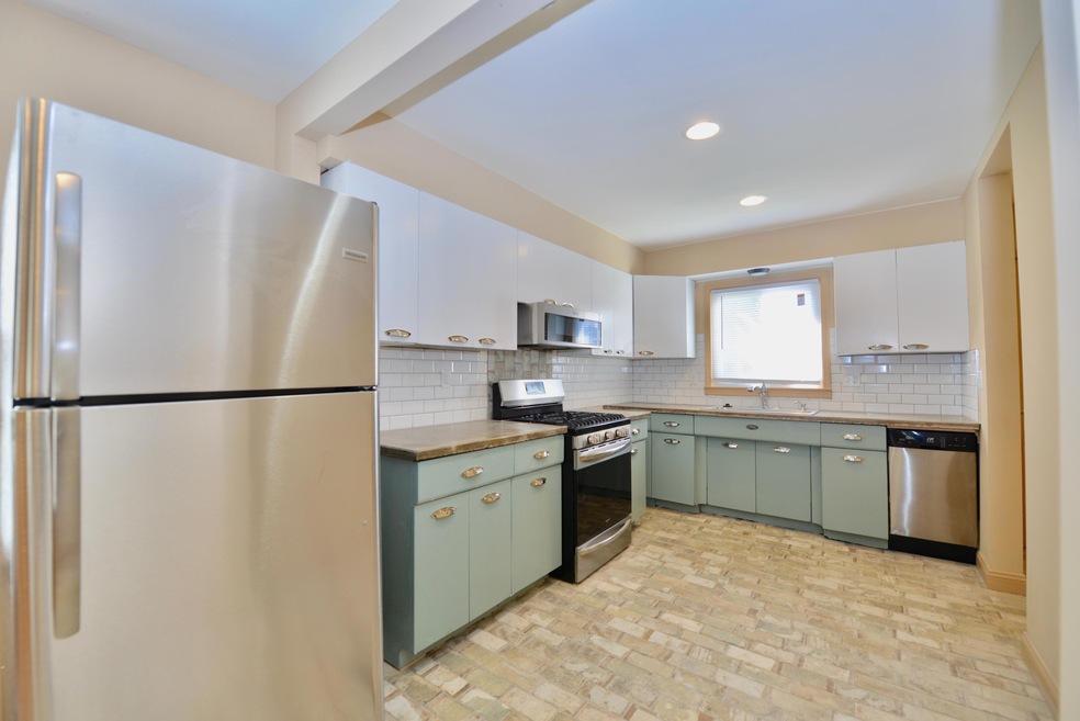 2949 Azelda St, Columbus, OH 43224 - photo 1