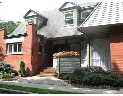 9 Fort Ave unit 2, Cranston, RI 02905 - photo 1